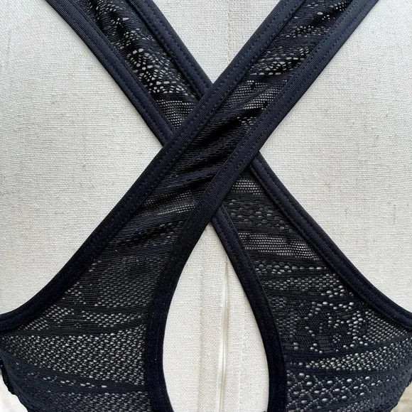 NWOT Victoria Sport “The Player” Lace Overlay Criss-cross Racerback Sports Bra - Picture 12 of 16